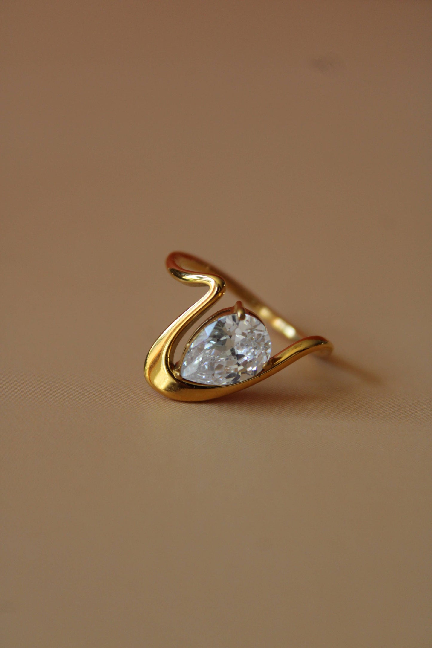 Veyra Ring