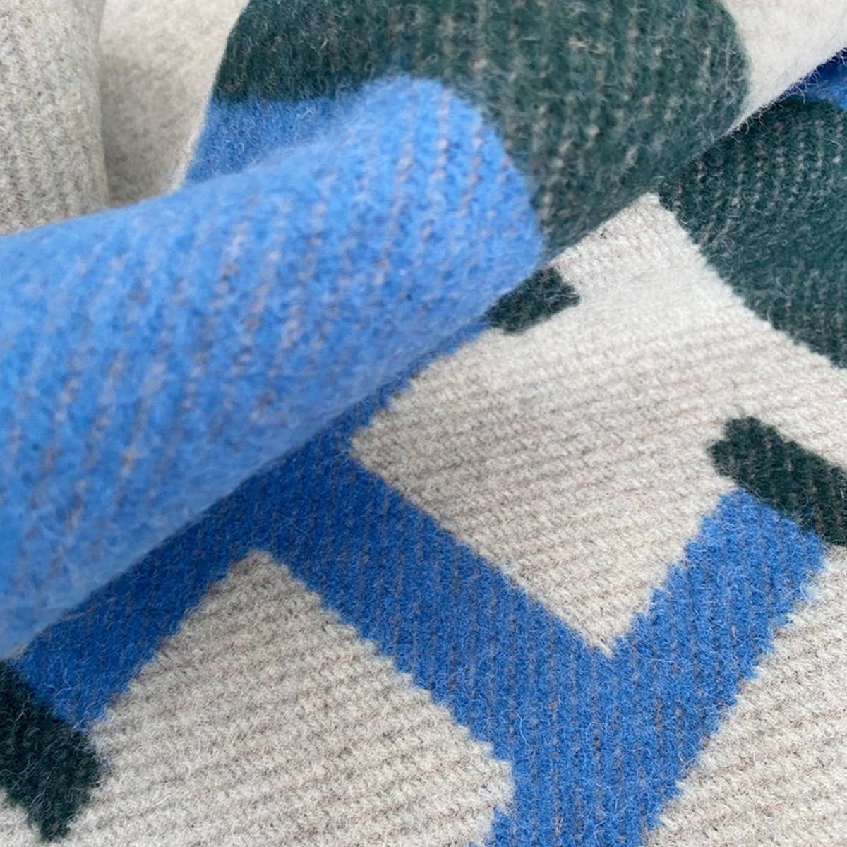 Simple Warm Sofa Blanket