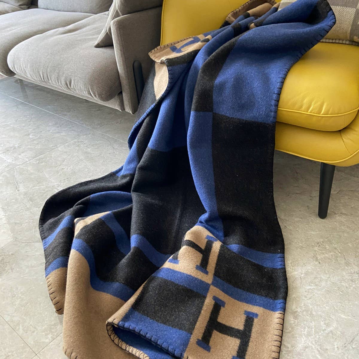 Simple Warm Sofa Blanket