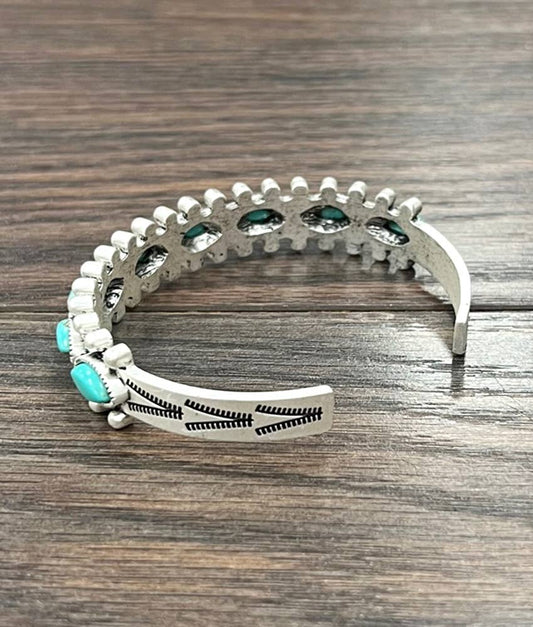 One Row Navajo Turquoise Bracelet