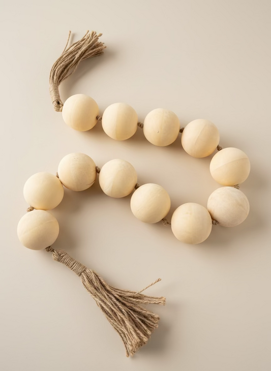 CALHOUN Cream Resin Beaded Garland