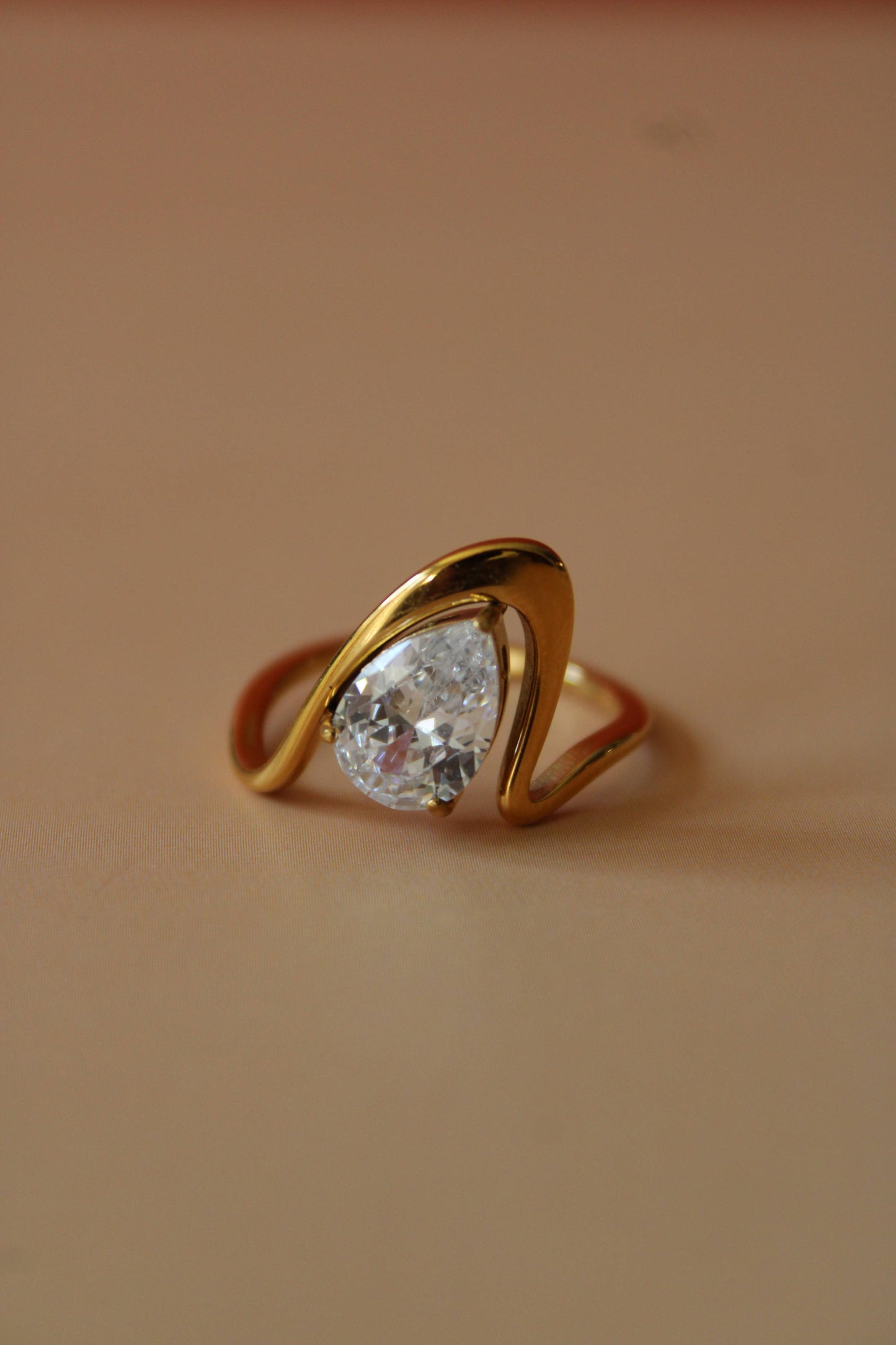 Veyra Ring