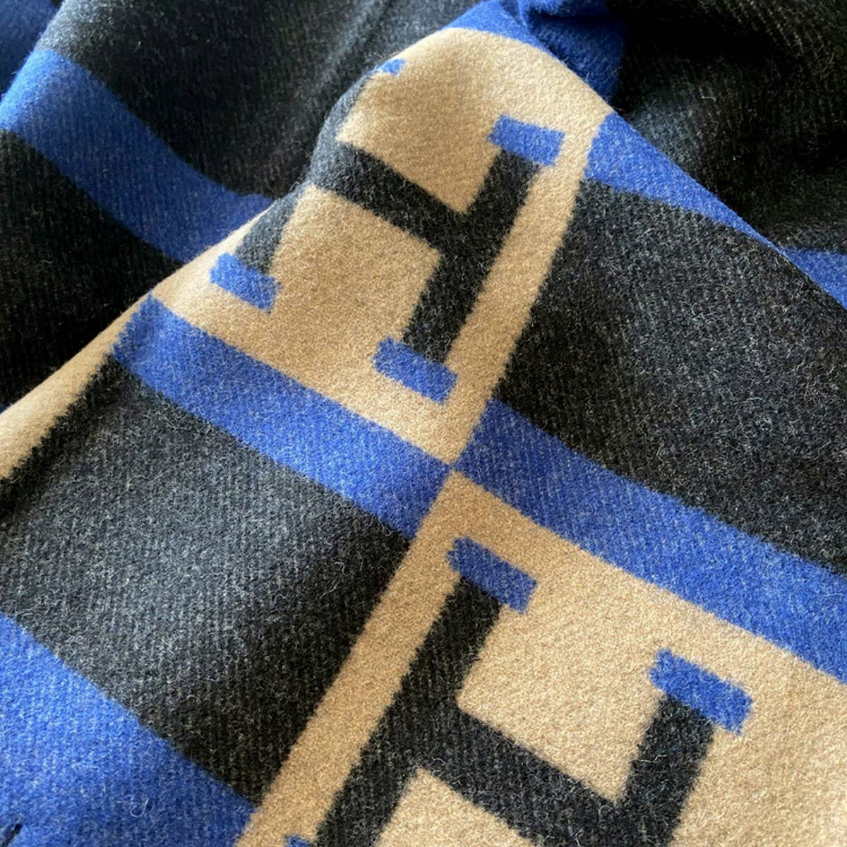 Simple Warm Sofa Blanket